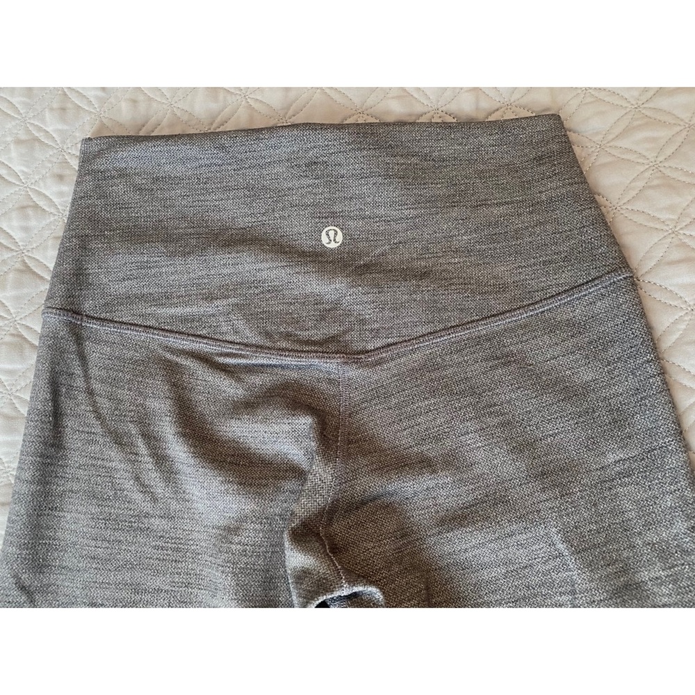 Lululemon leggings size 6